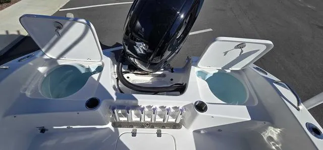 Slide: The Image of Sea Pro 202 Center Console 2025 - 47