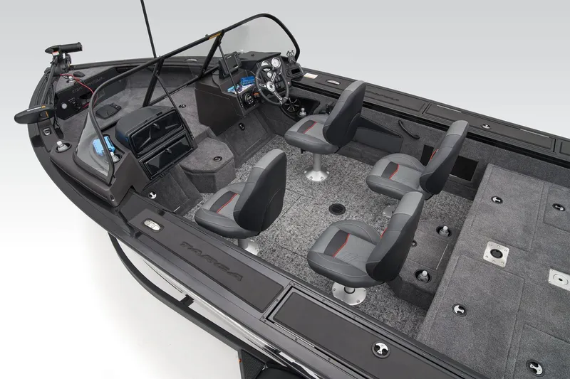 Slide: The Image of Tracker Targa V-18 WT 2025 - 30