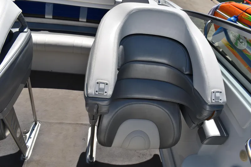 Slide: The Image of 2008 Formula 353 FASTech boat seat, gray and white leather upholstery. - 18