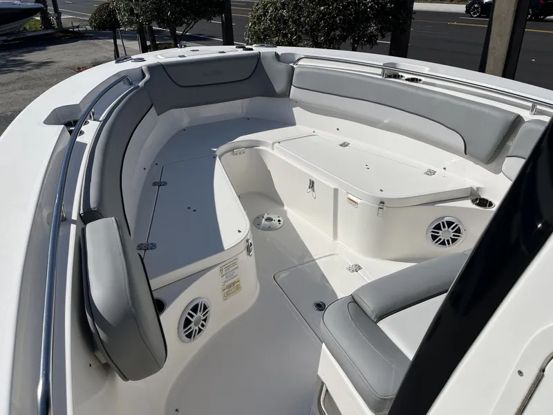 Slide: The Image of NauticStar 2602 Legacy 2023 - 17