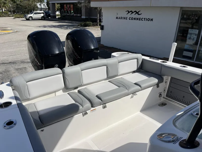 Slide: The Image of NauticStar 2602 Legacy 2023 - 28