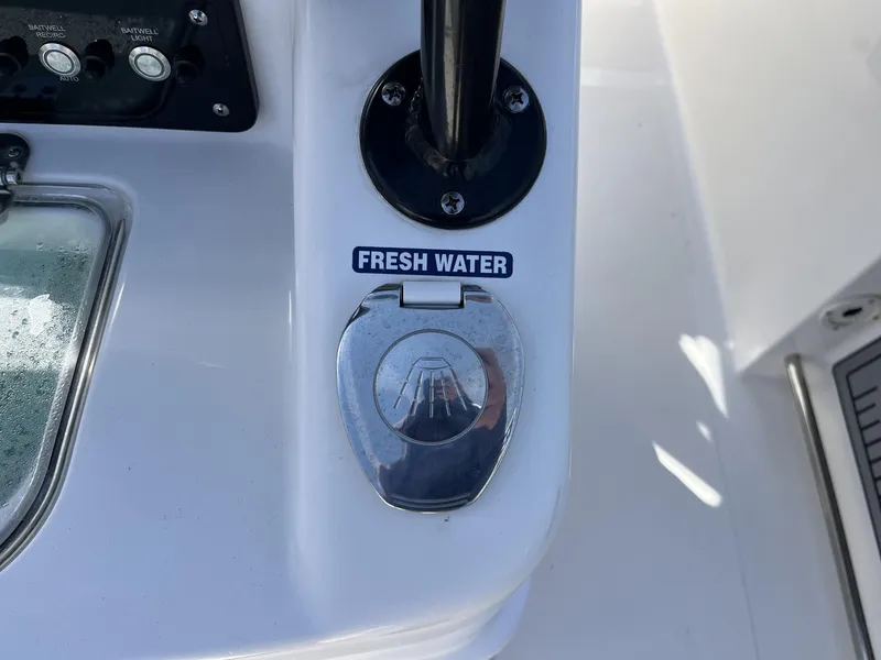 Slide: The Image of NauticStar 2602 Legacy 2023 - 29