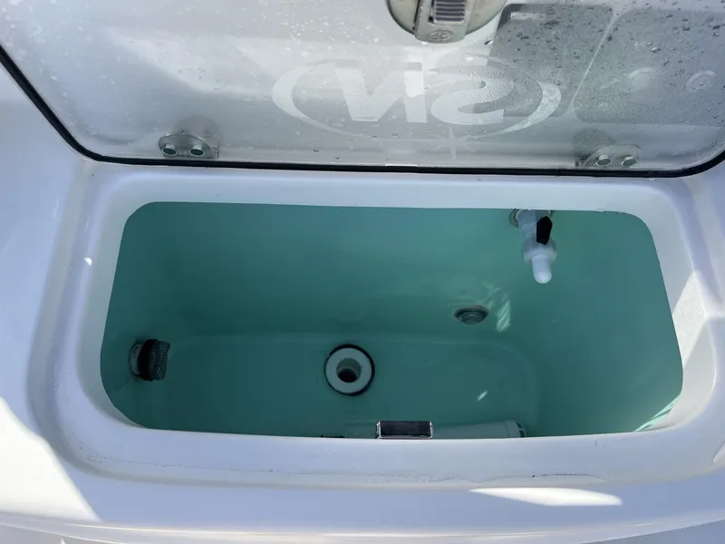 Slide: The Image of NauticStar 2602 Legacy 2023 - 30