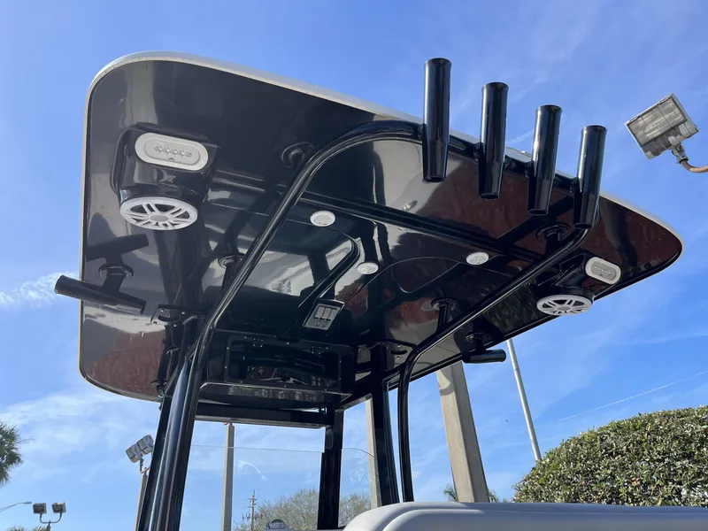 Slide: The Image of NauticStar 2602 Legacy 2023 - 34