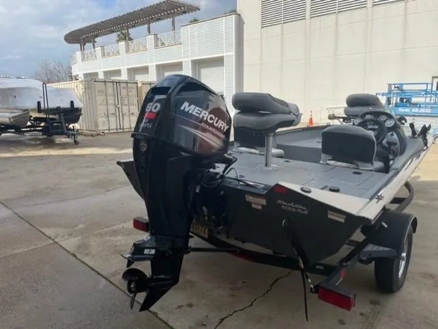 Slide: The Image of Tracker PRO175TF 2017 - 2