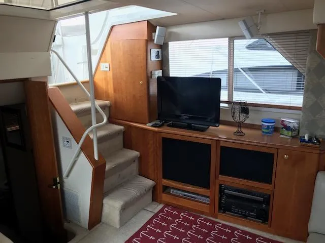 Slide: The Image of Silverton 392 Motor Yacht 2000 - 11