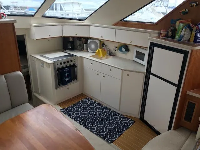 Slide: The Image of Silverton 392 Motor Yacht 2000 - 12