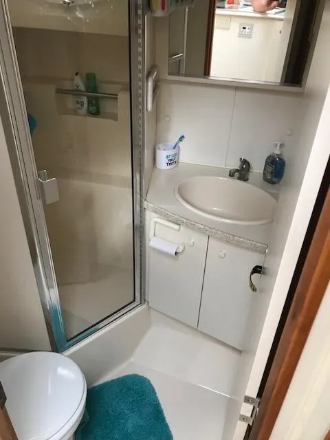 Slide: The Image of Silverton 392 Motor Yacht 2000 - 17