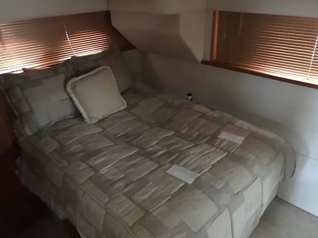 Slide: The Image of Silverton 392 Motor Yacht 2000 - 19