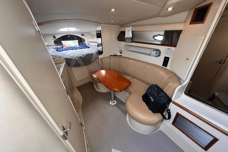 Slide: The Image of Cruisers 3075 Express 2001 - 13