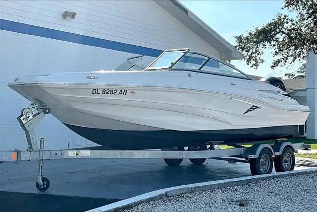 Slide: The Image of Crownline Boats E215 XS 2023 - 1