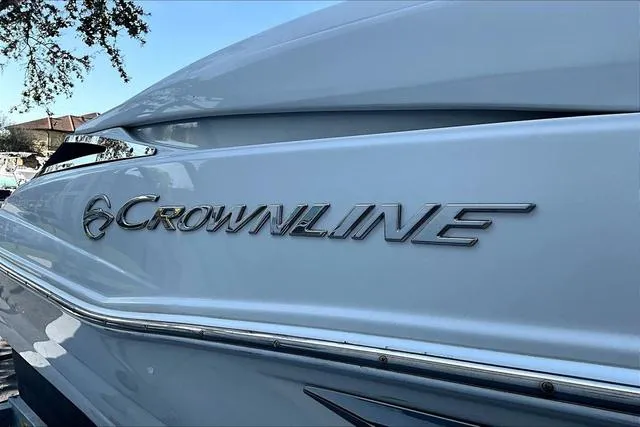 Slide: The Image of Crownline Boats E215 XS 2023 - 19