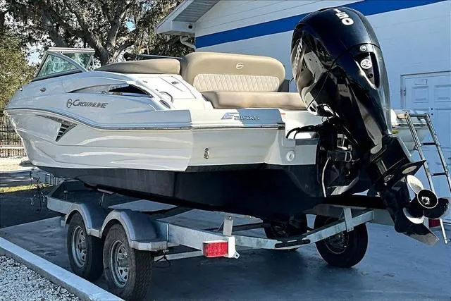 Slide: The Image of Crownline Boats E215 XS 2023 - 5