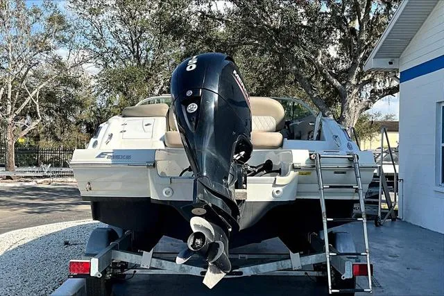 Slide: The Image of Crownline Boats E215 XS 2023 - 6