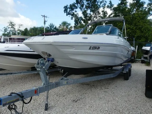 Slide: The Image of Crownline Boats E215 XS 2023 - 1