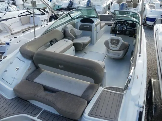 Slide: The Image of Crownline Boats E215 XS 2023 - 4