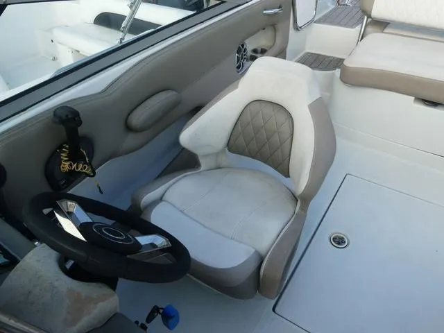 Slide: The Image of Crownline Boats E215 XS 2023 - 7