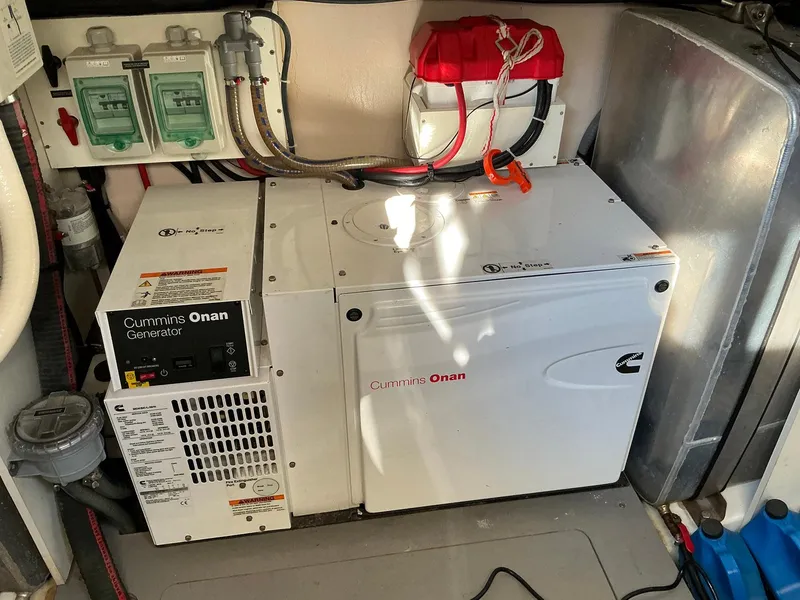 Slide: The Image of Cummins Onan generator in 2015 Prestige 500 yacht engine room. - 20