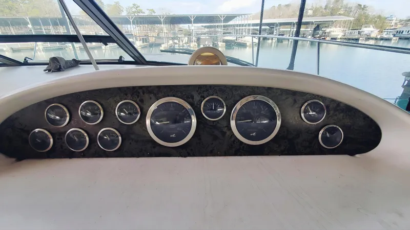 Slide: The Image of Sea Ray 370 Express Cruiser 1997 - 12