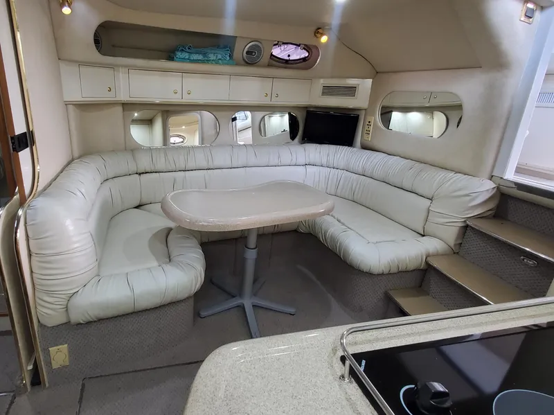 Slide: The Image of Sea Ray 370 Express Cruiser 1997 - 15