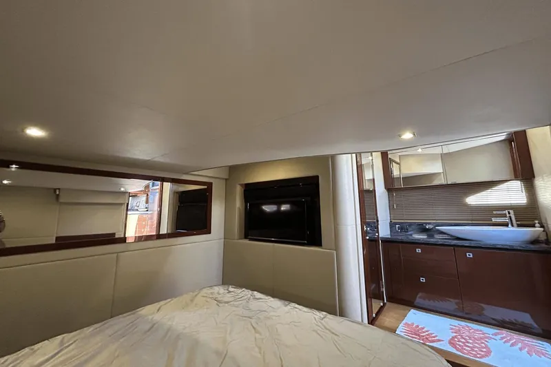 Slide: The Image of Sea Ray 510 Sundancer 2015 - 40