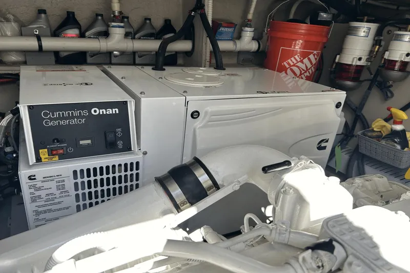 Slide: The Image of Sea Ray 510 Sundancer 2015 - 52