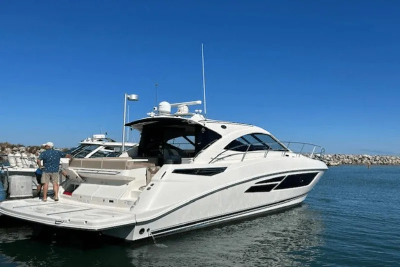 Slide: The Image of Sea Ray 510 Sundancer 2015 - 6