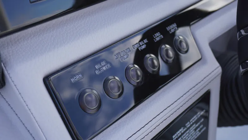 Slide: The Image of Cobalt R4 Surf 2025 - 13