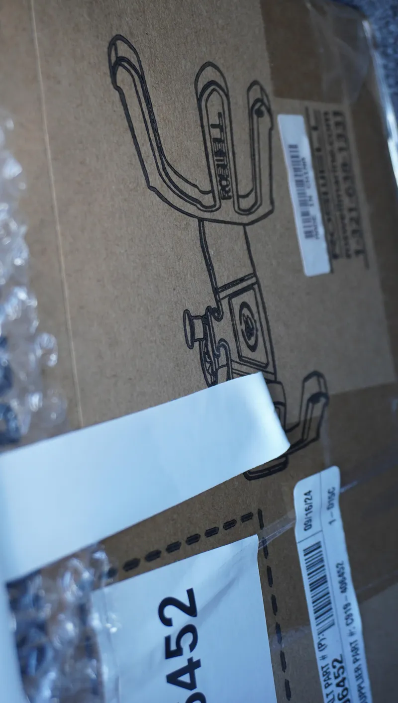 Slide: The Image of Cobalt R4 Surf 2025 - 28