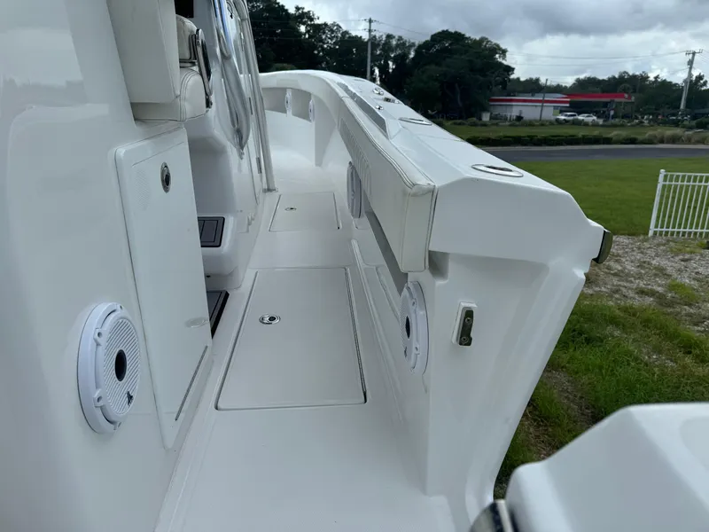 Slide: The Image of 2023 Front Runner 36 Center Console boat deck, featuring sleek design and modern amenities. - 34