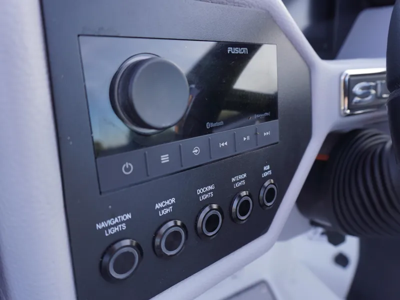 Slide: The Image of Cobalt CS23 Surf 2025 - 19