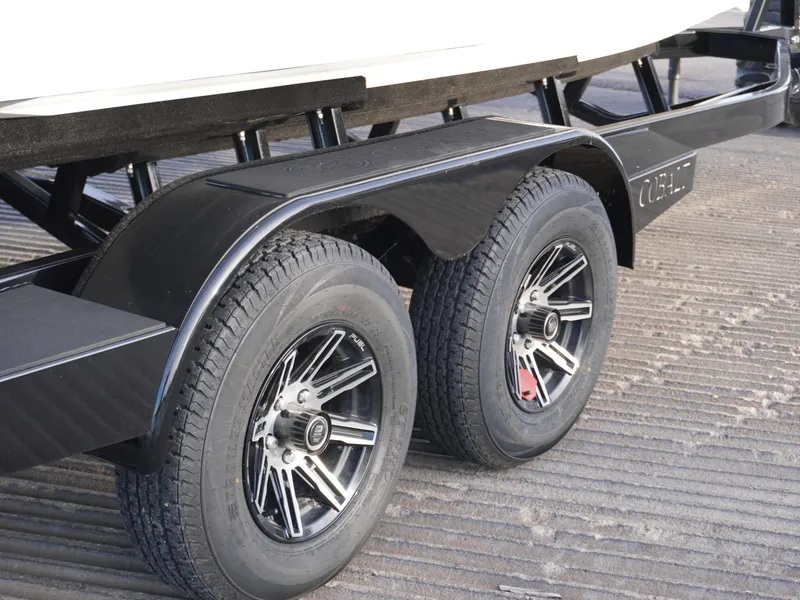 Slide: The Image of Cobalt CS23 Surf 2025 - 30