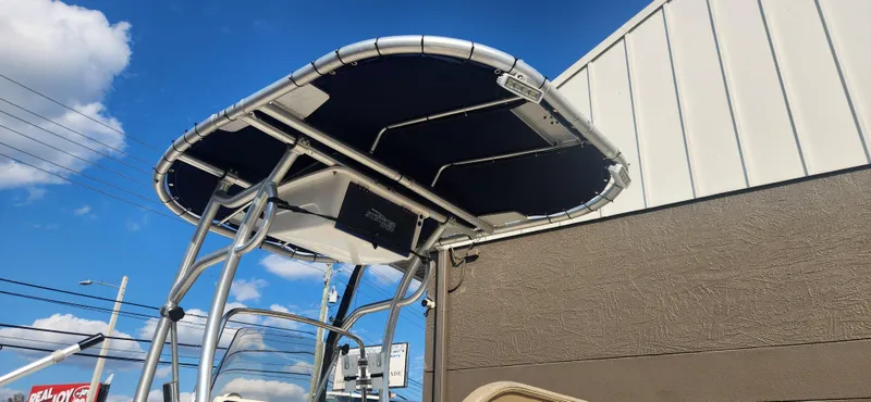 Slide: The Image of Canvas T-Top - 8