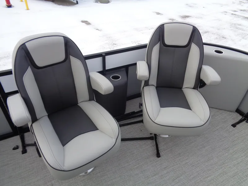 Slide: The Image of Two comfortable seats on 2023 Viaggio LAGO V 22E boat deck. - 9