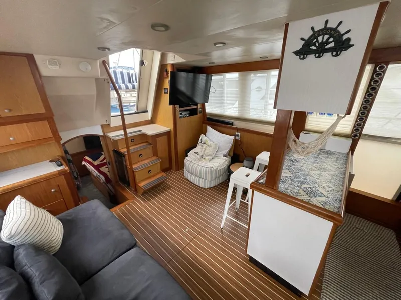 Slide: The Image of Mainship 430 Aft Cabin 3SR Trawler 2005 - 102