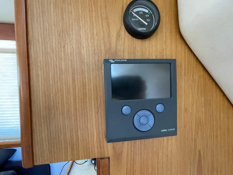 Slide: The Image of Mainship 430 Aft Cabin 3SR Trawler 2005 - 58