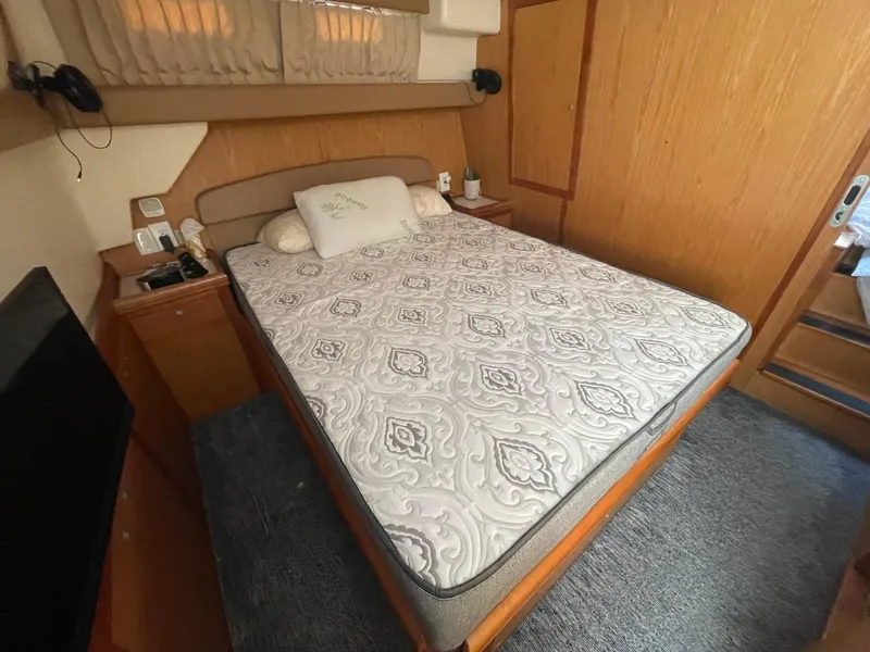 Slide: The Image of Mainship 430 Aft Cabin 3SR Trawler 2005 - 84