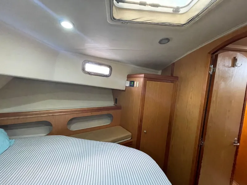 Slide: The Image of Mainship 430 Aft Cabin 3SR Trawler 2005 - 91
