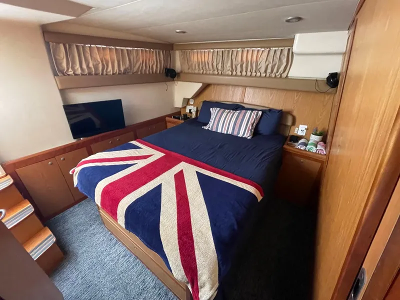 Slide: The Image of Mainship 430 Aft Cabin 3SR Trawler 2005 - 93