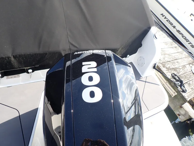 Slide: The Image of Bayliner DX 2200 2023 - 4