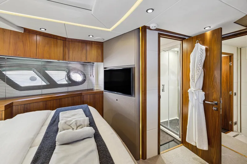Slide: The Image of Luxurious cabin interior of 2014 Sunseeker Manhattan 73 yacht with modern amenities. - 36