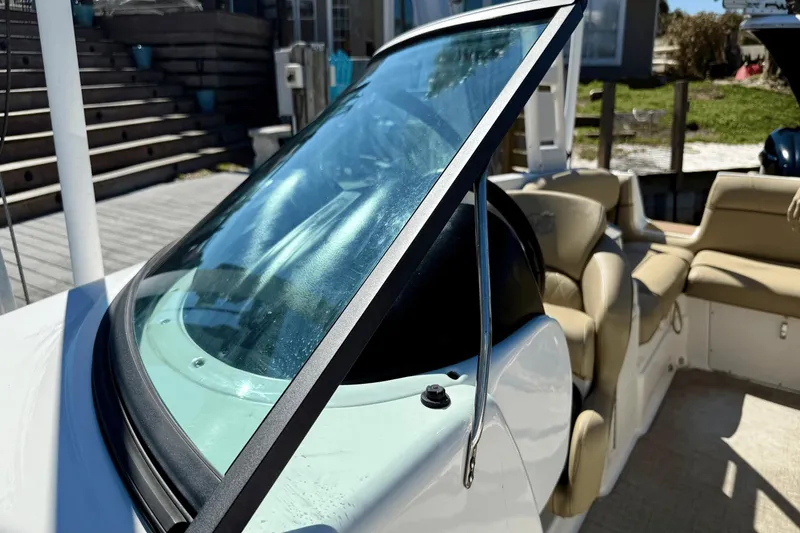 Slide: The Image of NauticStar 243 DC 2019 - 19