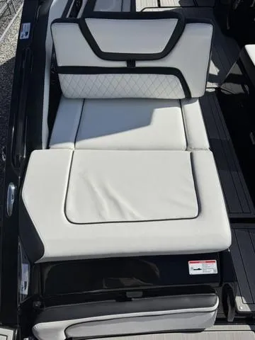 Slide: The Image of Yamaha 275SD 2025 - 5