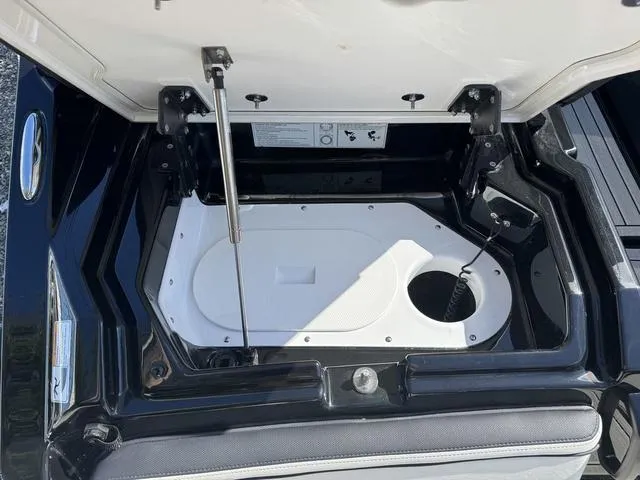 Slide: The Image of Yamaha 275SD 2025 - 6