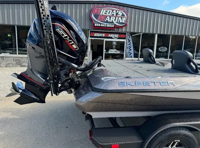 Slide: The Image of Skeeter ZXR21 2025 - 9