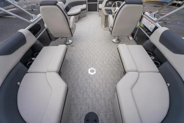 Slide: The Image of South Bay 220RS LE Rear Seating 2.75 2025 - 18