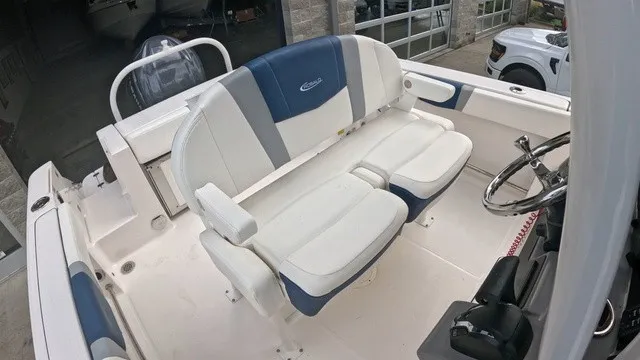 Slide: The Image of Robalo R230 Center Console 2025 - 12