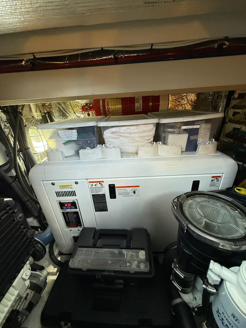 Slide: The Image of Cruisers Yachts 41 Cantius 2017 - 13