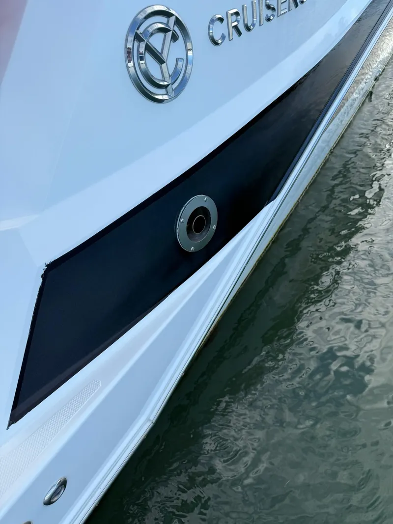 Slide: The Image of Cruisers Yachts 41 Cantius 2017 - 24