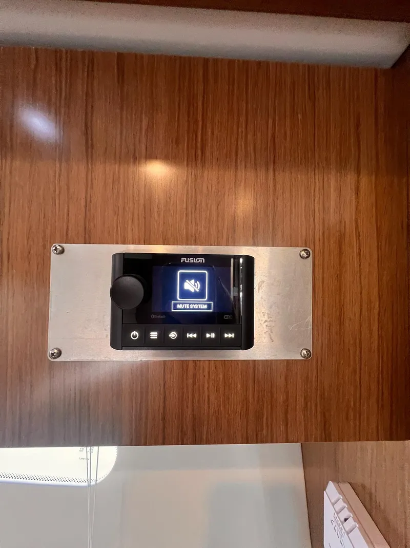 Slide: The Image of Cruisers Yachts 41 Cantius 2017 - 37